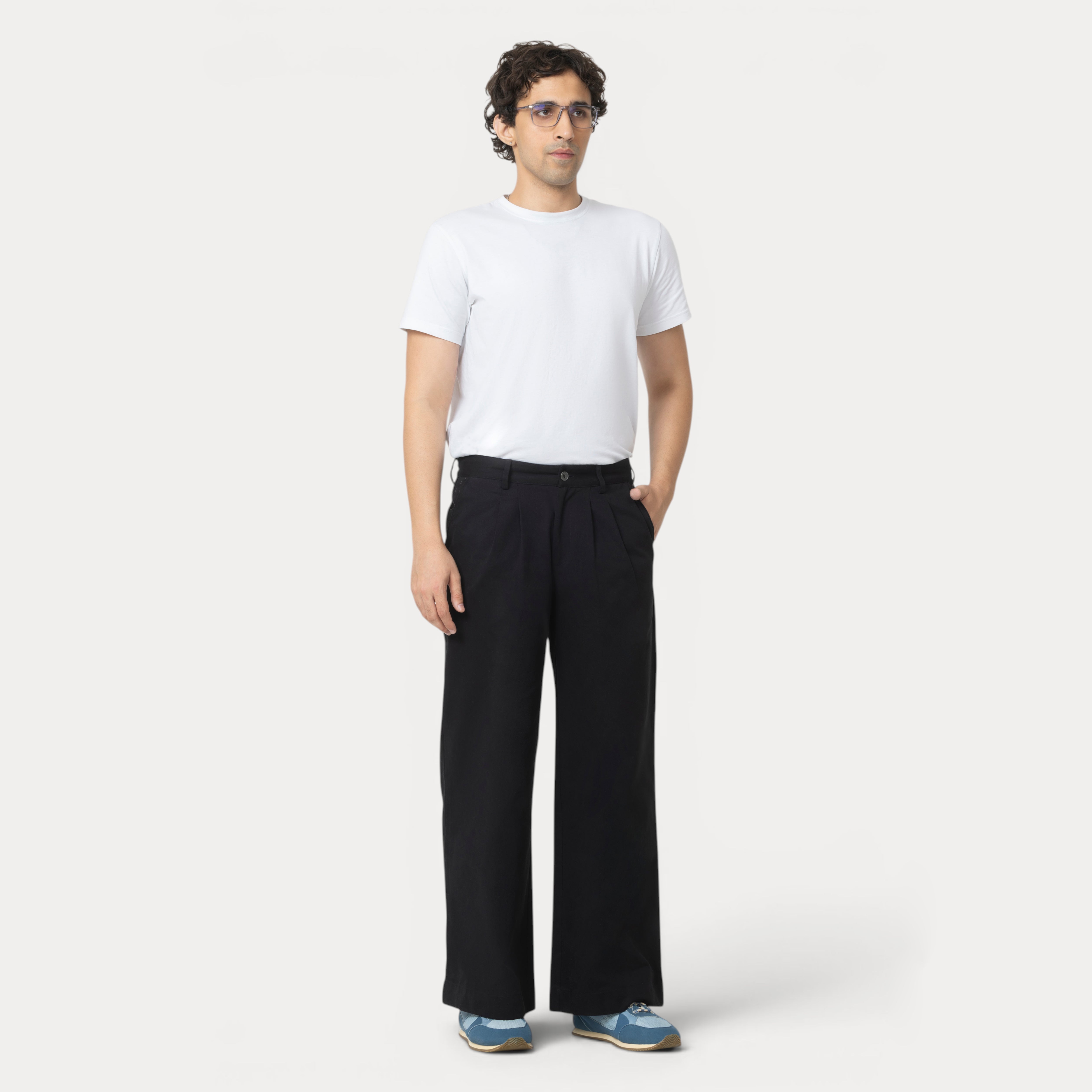 Gully 17 Trousers - Josh Black