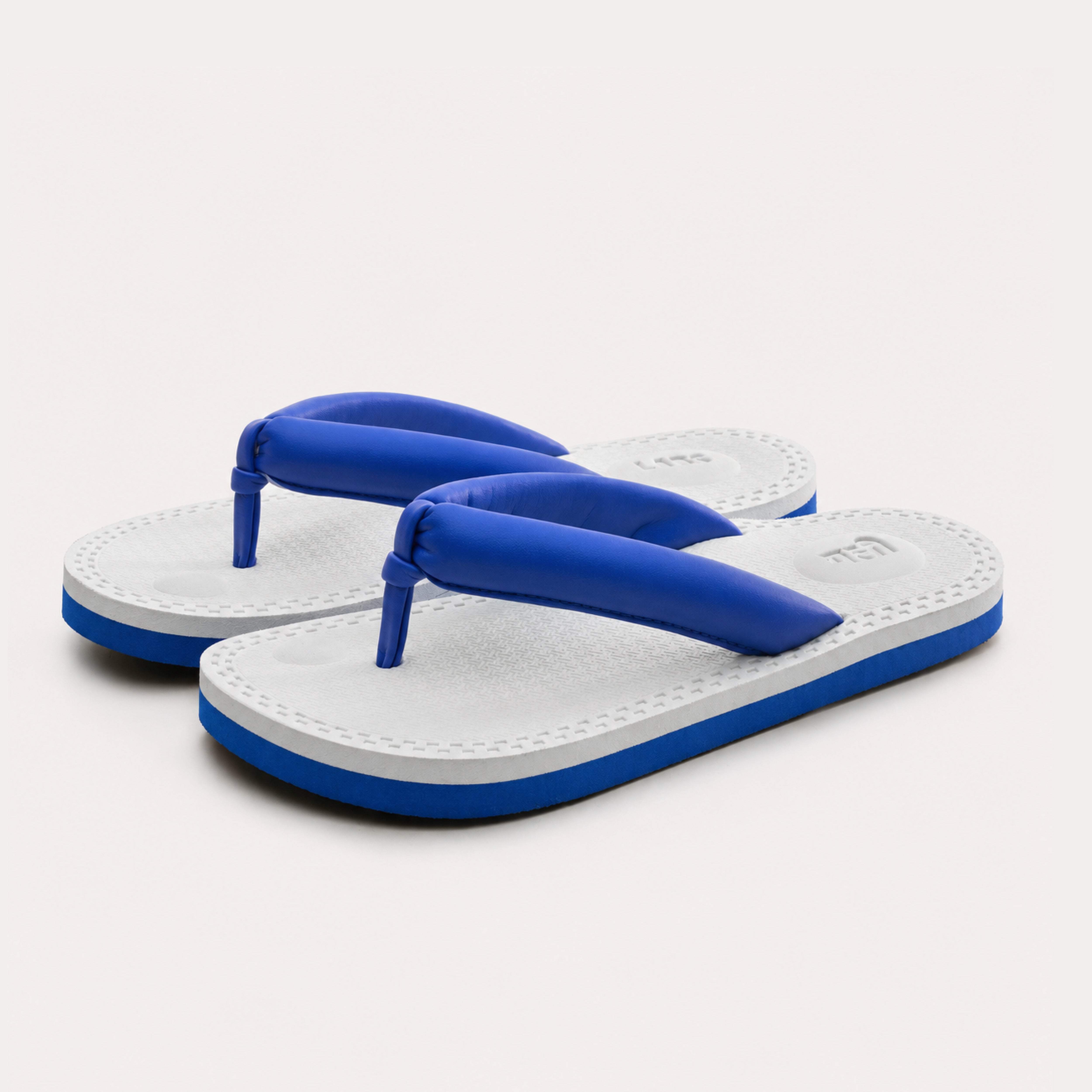 Gully Number 005 – Pitai Blue