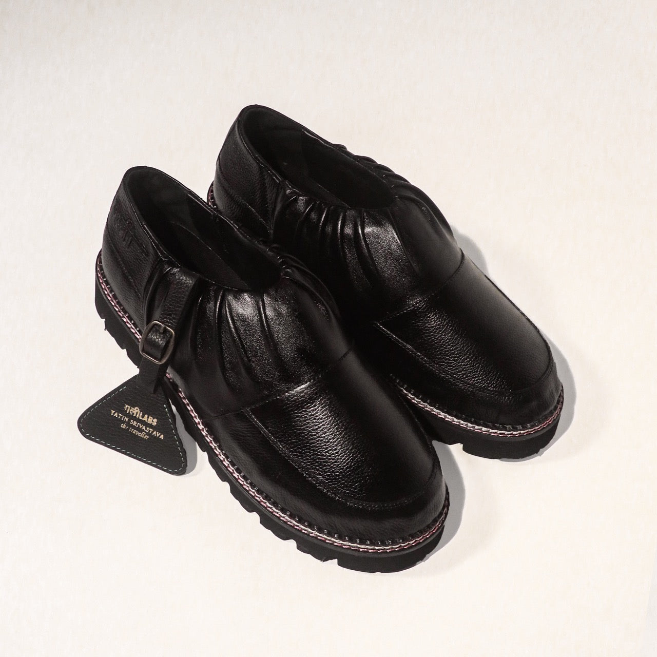 The Traveller - Fantasia Pink