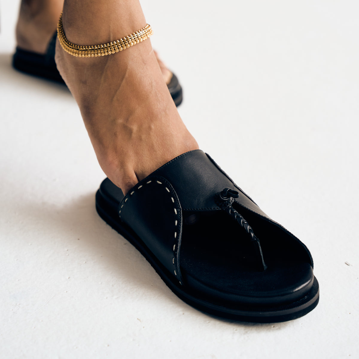 Gully Number 004 - Sebal Black for Women
