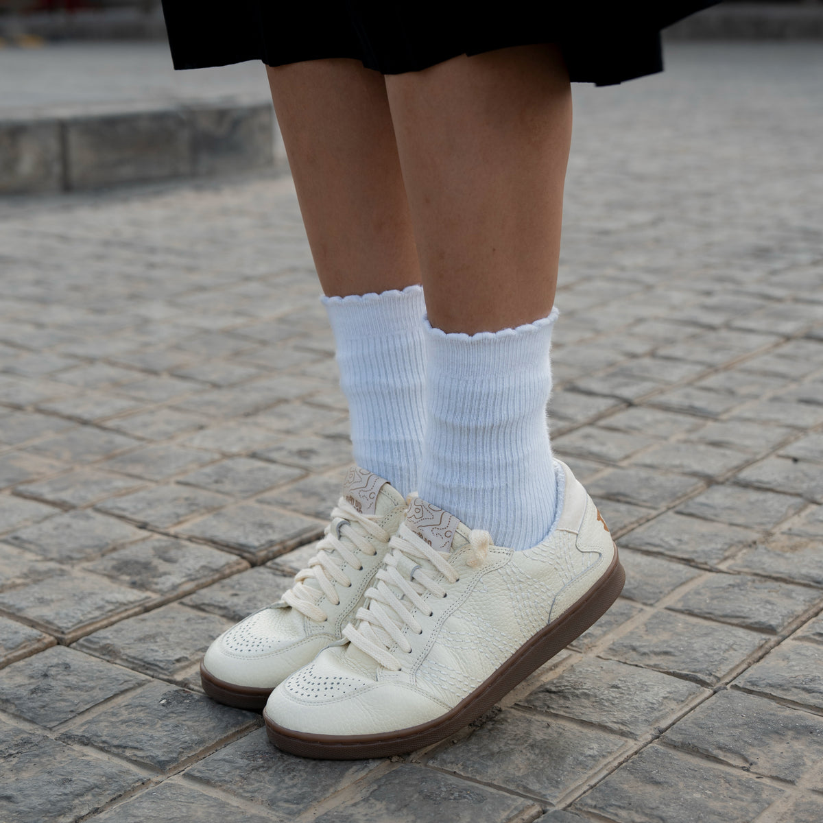 Gully Number 001 - Dvaita Calico White for Women
