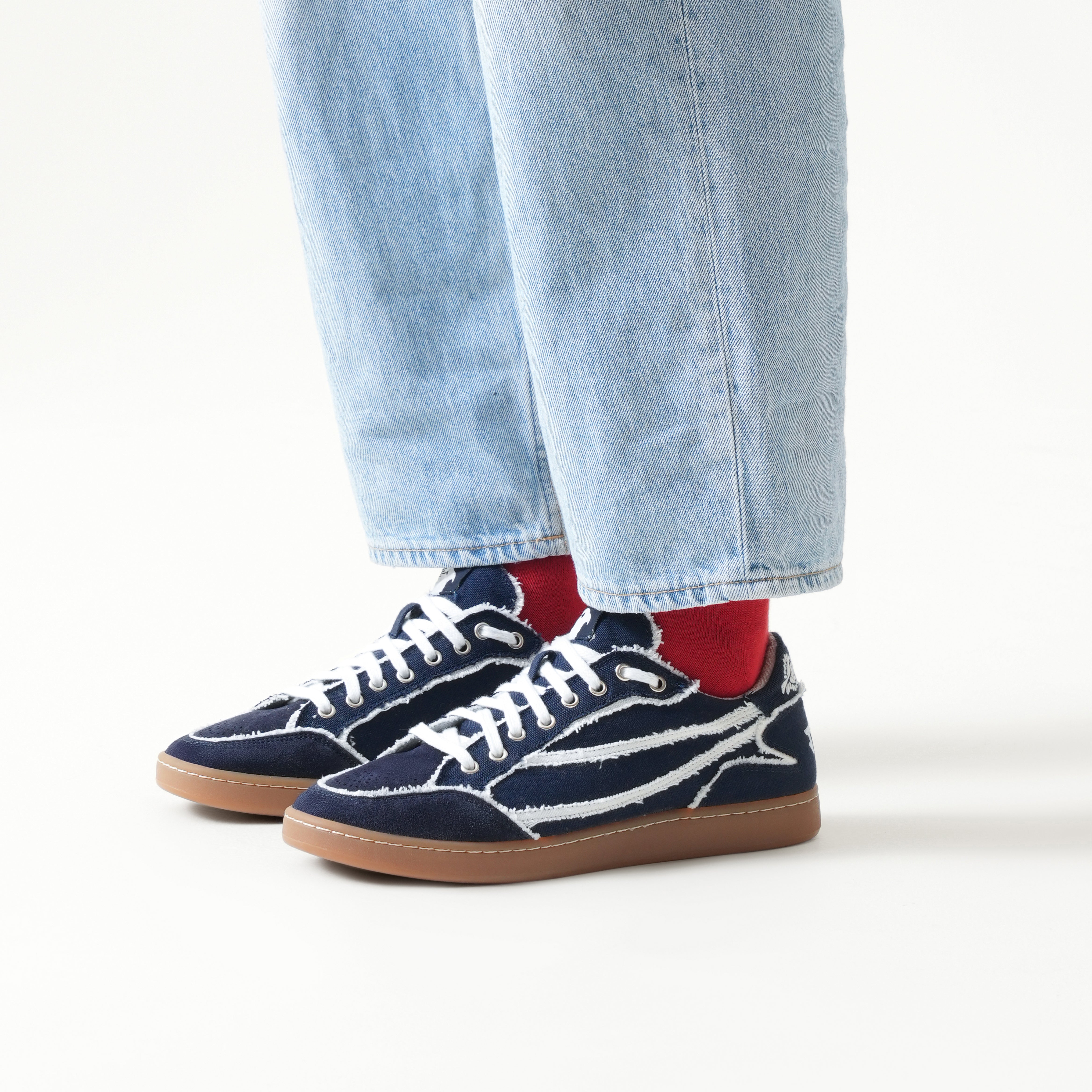 Gully Number 001 - Baaz Leila Navy