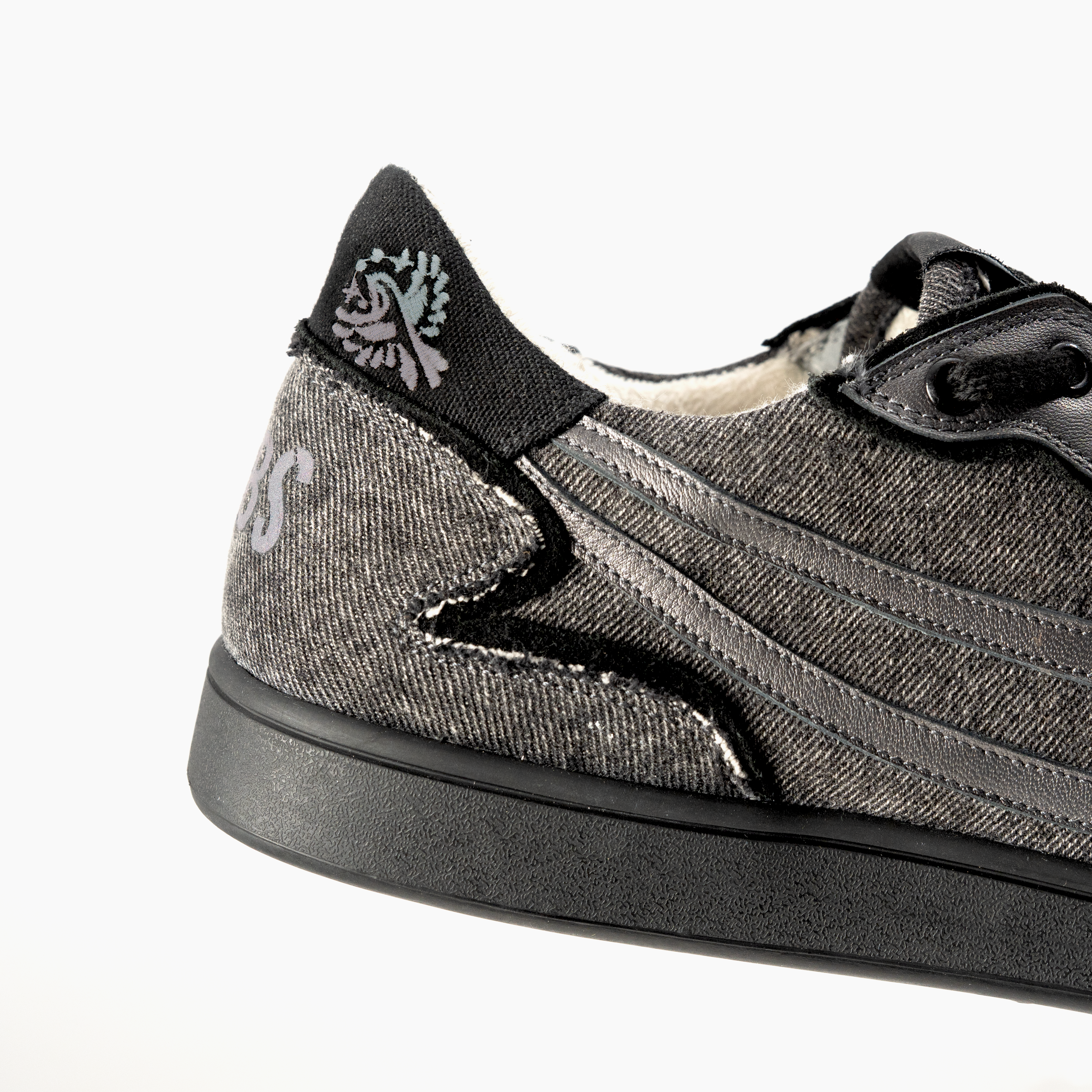 Gully Number 001 - Baaz Chaaya Grey for Women