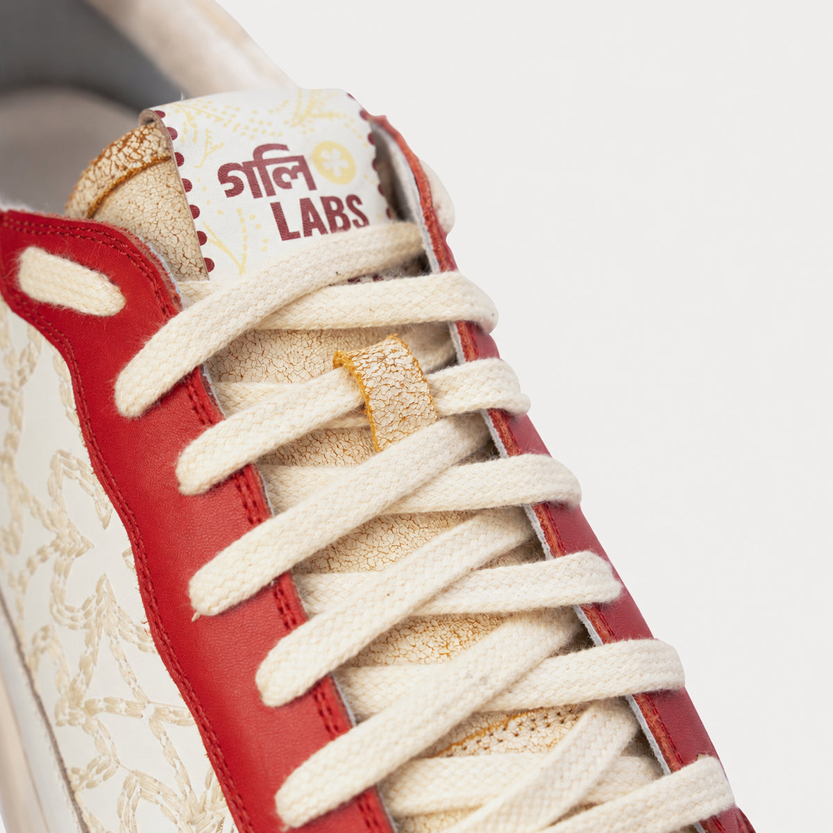 Gully Number 001 - Manik Red for Women