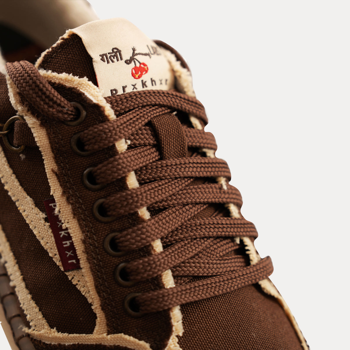 Gully Number 001 - Baaz Indrani Edition for Women