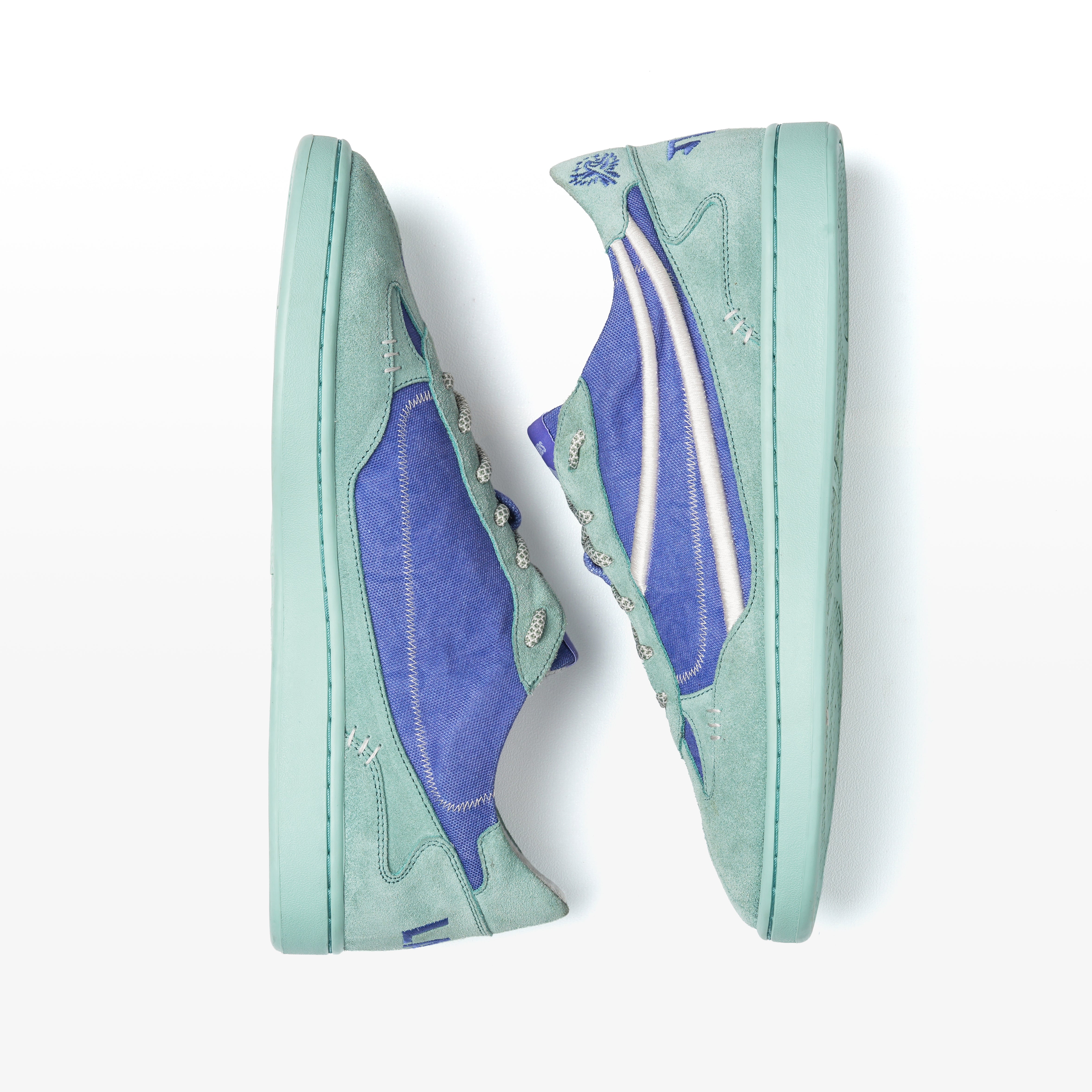 GULLY NUMBER 001 - Baaz Taal Blue