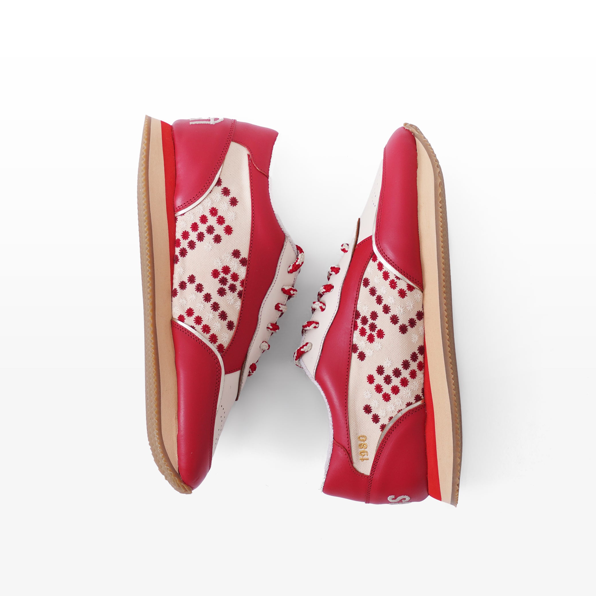 Gully Number 002 - 1980 Wizard Red