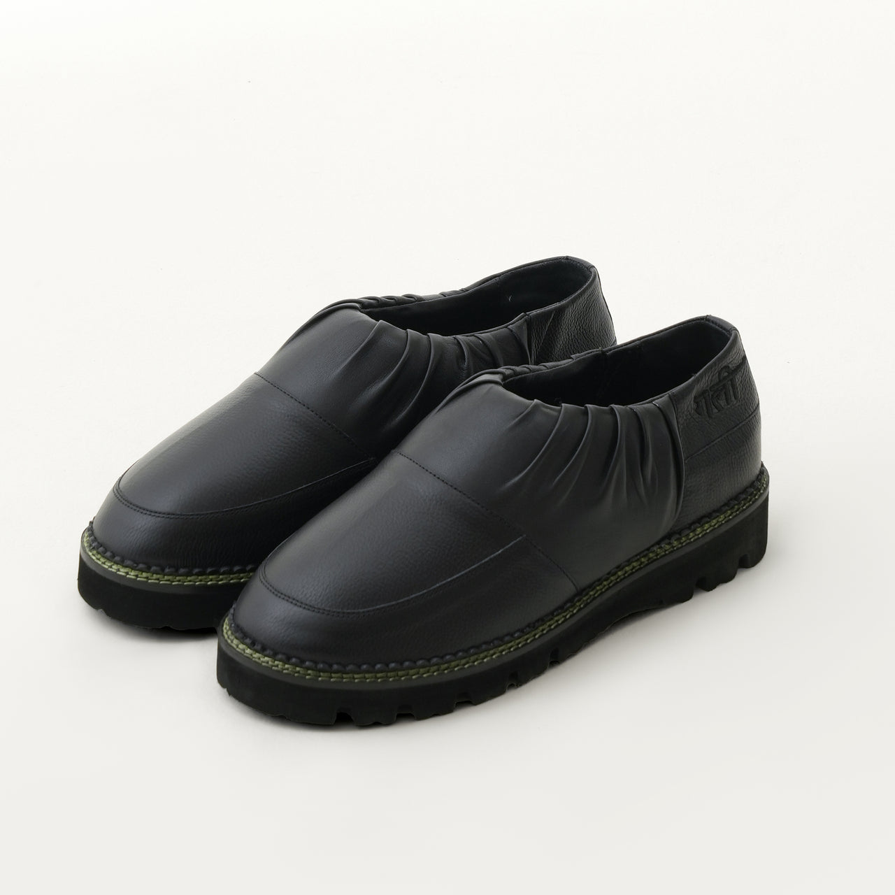 The Traveller - Stardawg Green