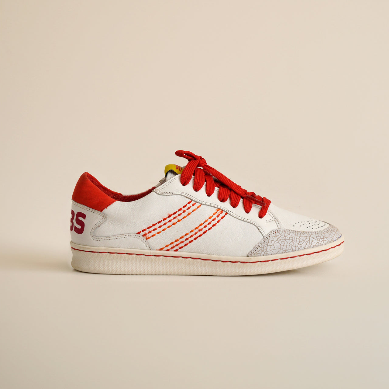 Gully Number 001 Patang Red for women