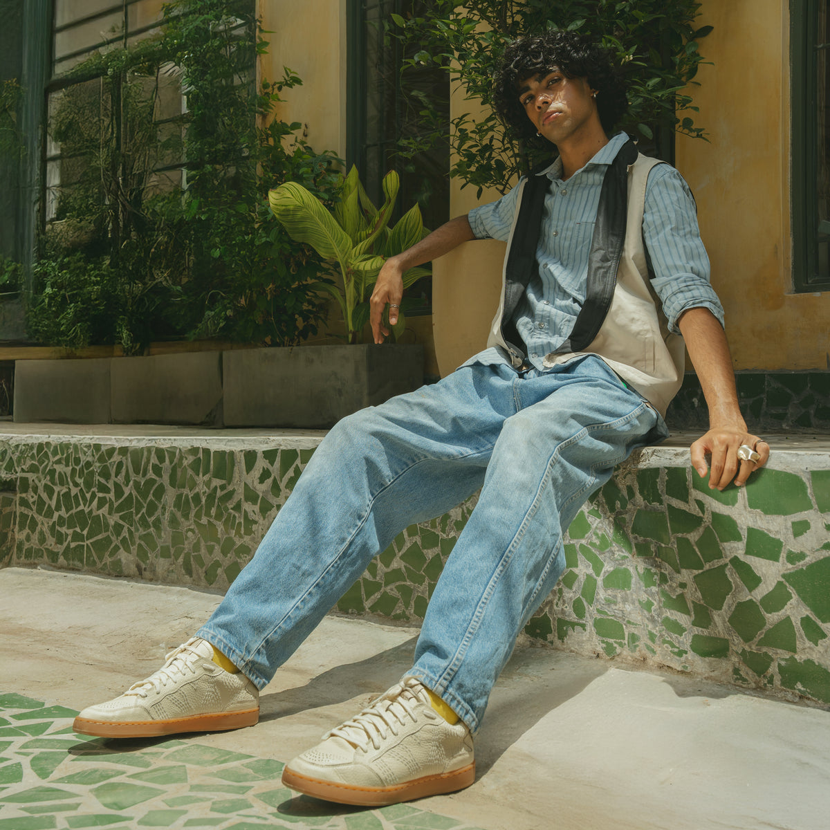 Gully Number 001 - Dvaita Calico White