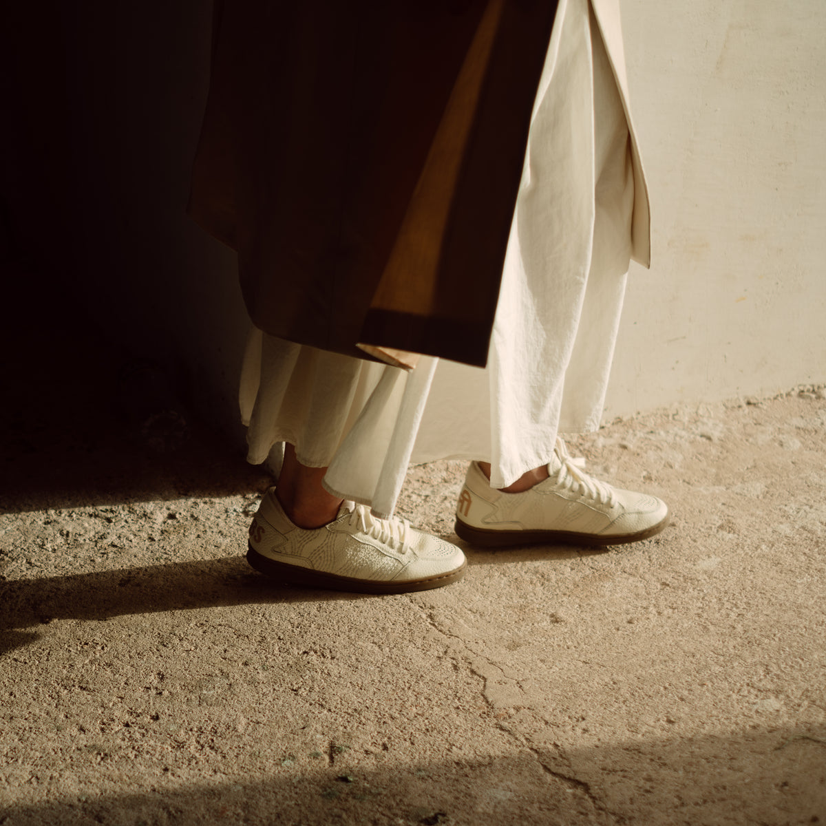 Gully Number 001 - Dvaita Calico White for Women