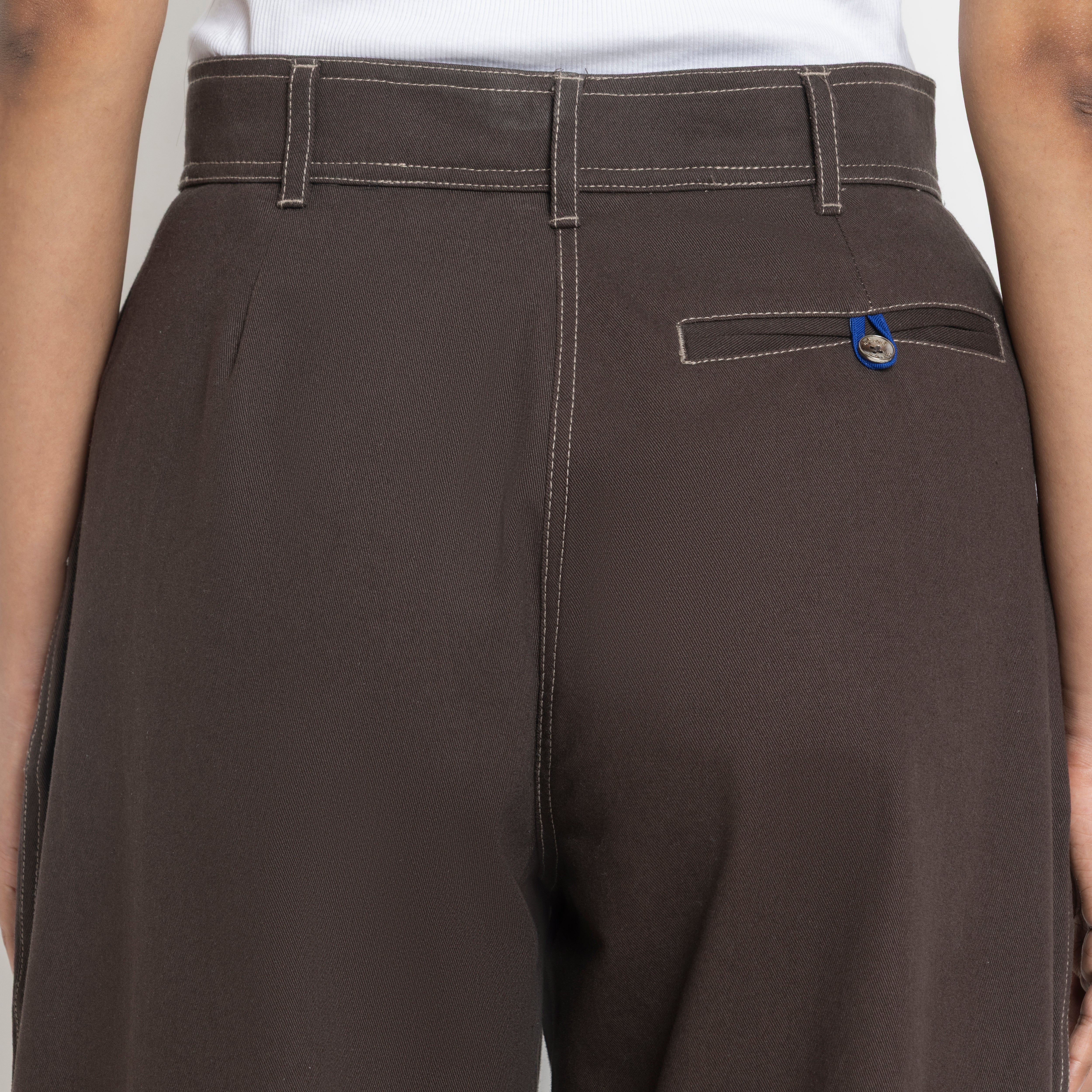 Kara - Pintuck Pant - Dark Brown For Women