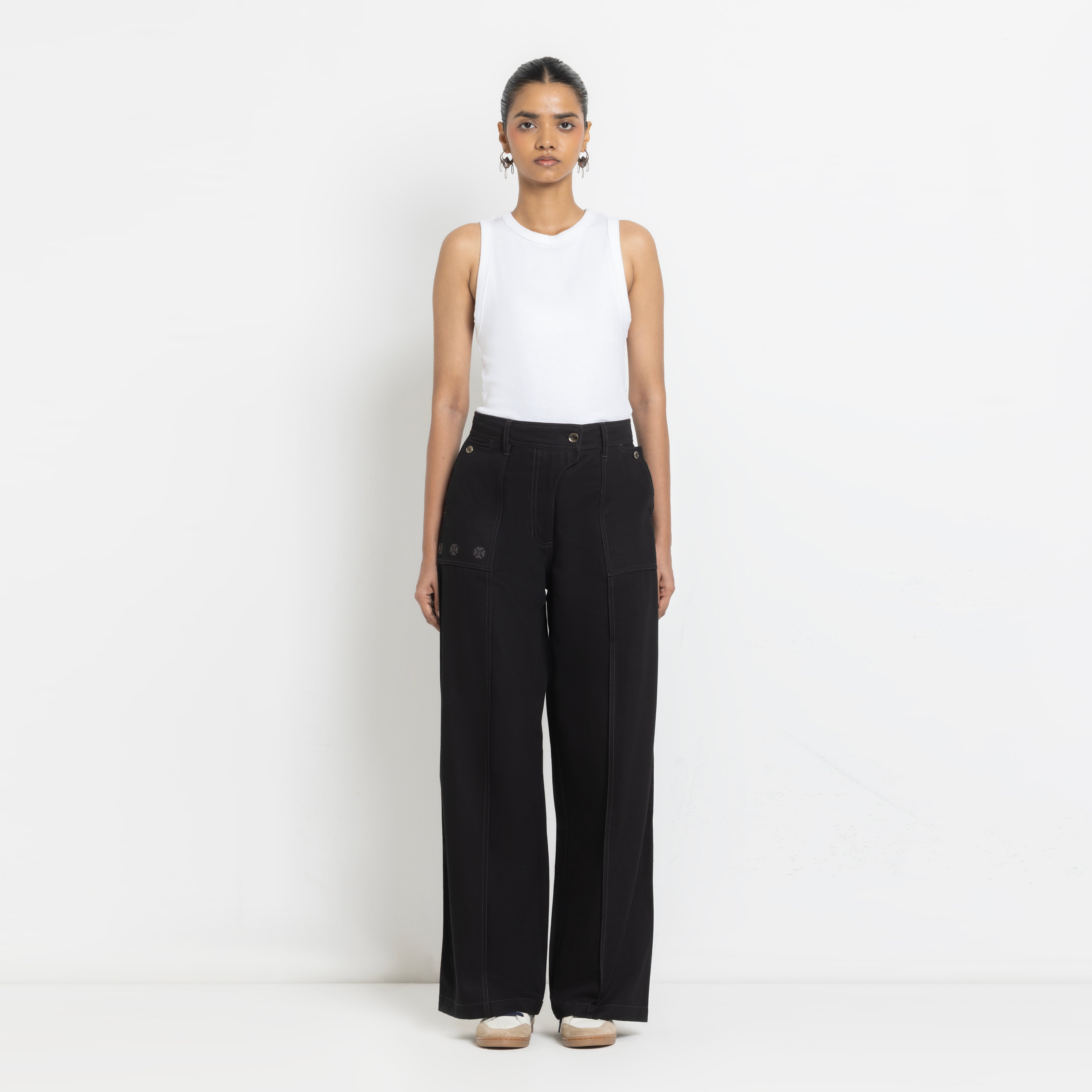 Kara - Pintuck Pant - Black For Women