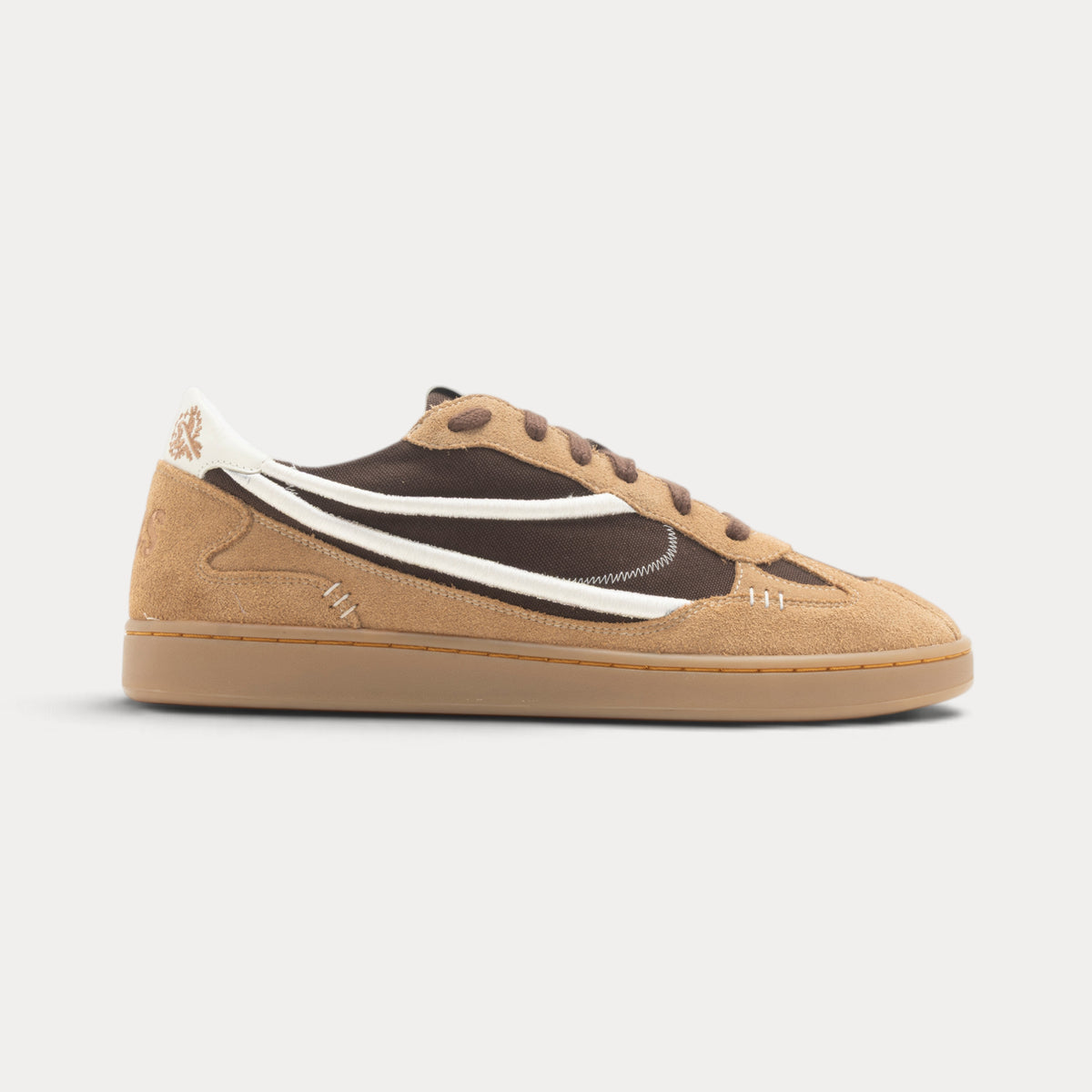 Filter Brown shoes on a blue Gully Labs box