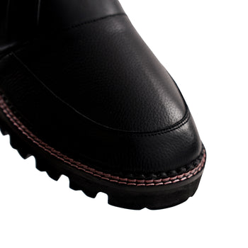 The Traveller - Fantasia Pink