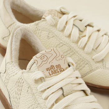 Gully Number 001 - DVAITA Calico White for Women