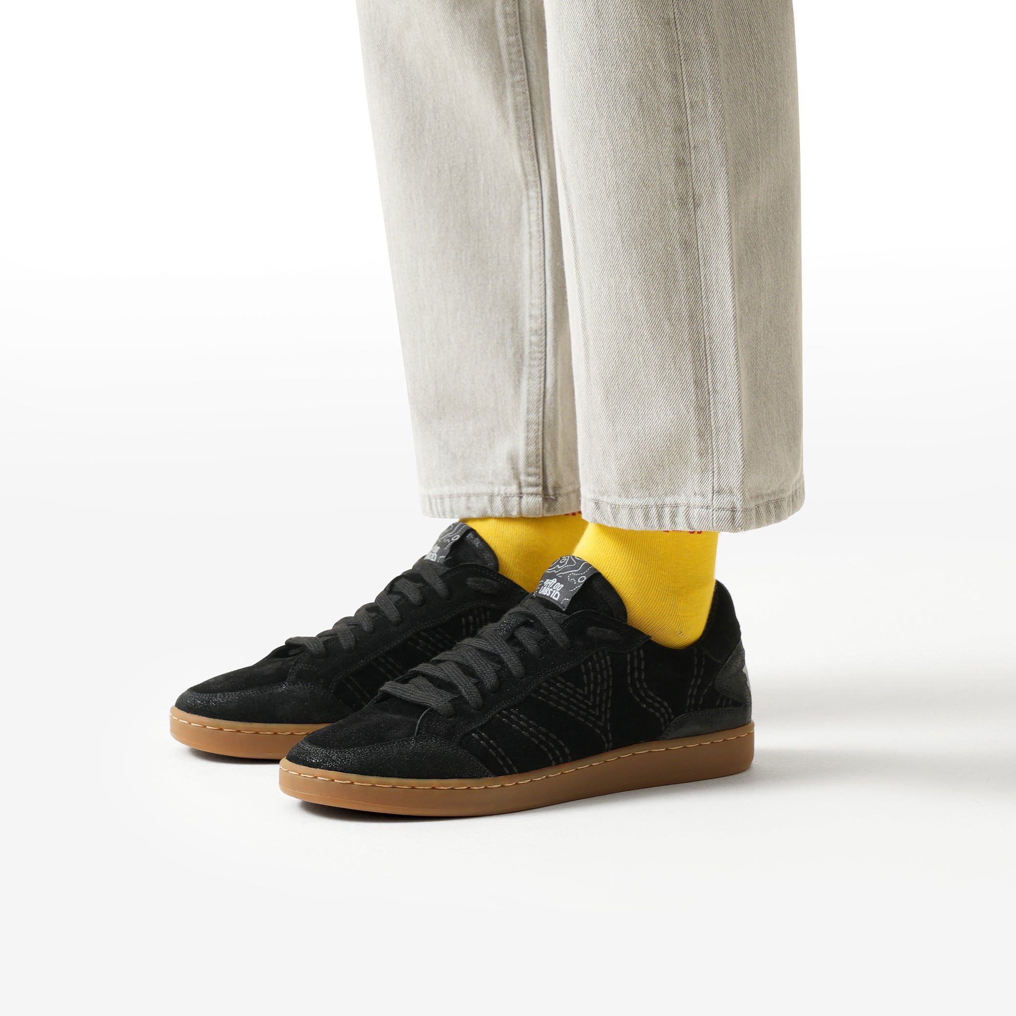 Bold Kohl Black Suede Sneaker with Kantha Embroidery – Gully Labs