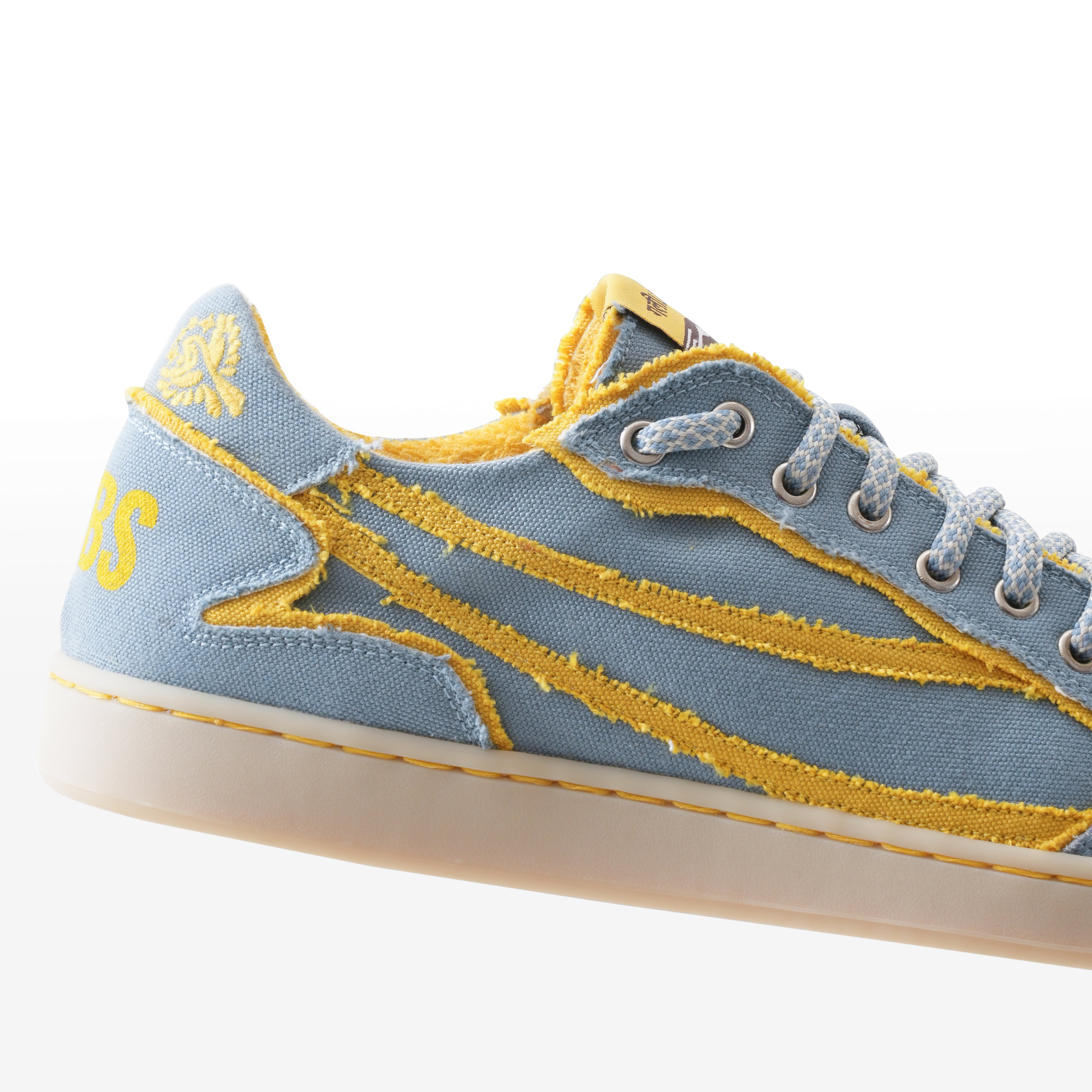 Gully Number 001 - Baaz Falak Blue